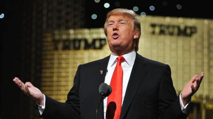 8 Absolutely Savage Donald Trump Burns We Totally Forgot About From His 2011 Comedy Central Roast