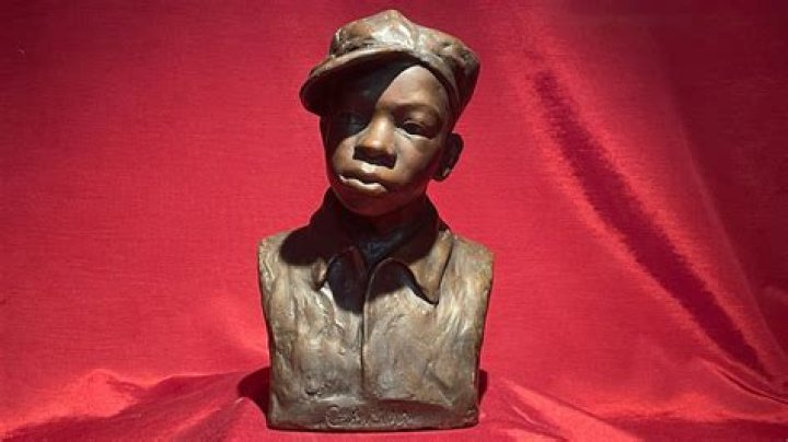 Augusta Savage (Sculptor) - Age, Birthday, Bio, Facts, Family, Net Worth, Height & More
