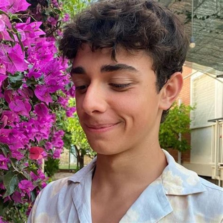 Brooks Marks (Instagram Star) - Age, Birthday, Bio, Facts, Family, Net Worth, Height & More