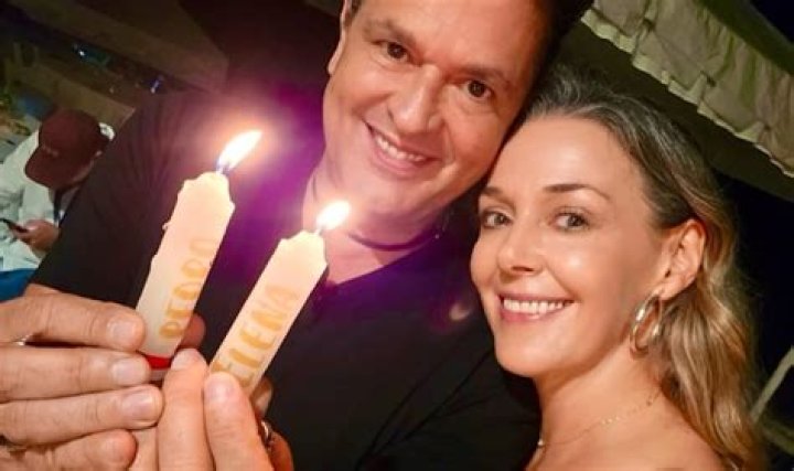 Carlos Vives Bio, Age, Height, Wife, Children, Parents, Songs, and Net worth