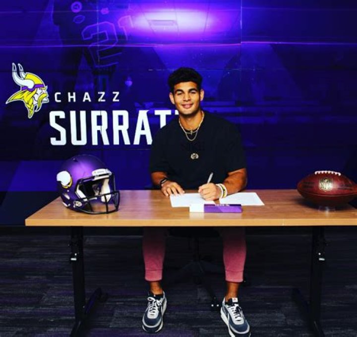Chazz Surratt (Football Player) - العمر ، تاريخ الميلاد ، السيرة الذاتية ، الحقائق ، الأسرة ، صافي الثروة ، الطول والمزيد