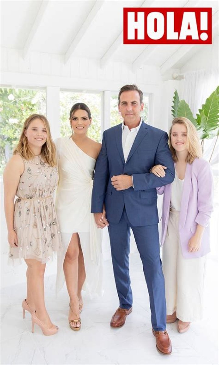 Dan Ponce Biography, Age, Height, Wife, Net Worth, Family