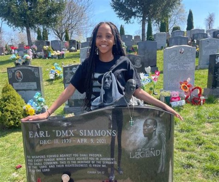 DMX's Daughter Visits Her Late Father's Gravesite