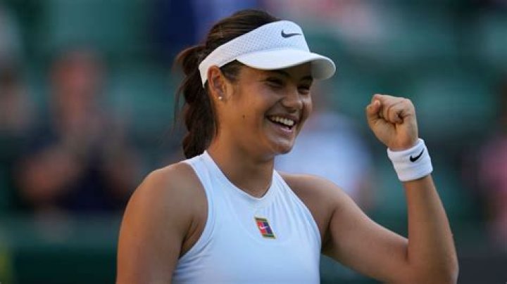 Does Emma Raducanu Have A Tattoo? Parents Nationality, Ethnicity & Background