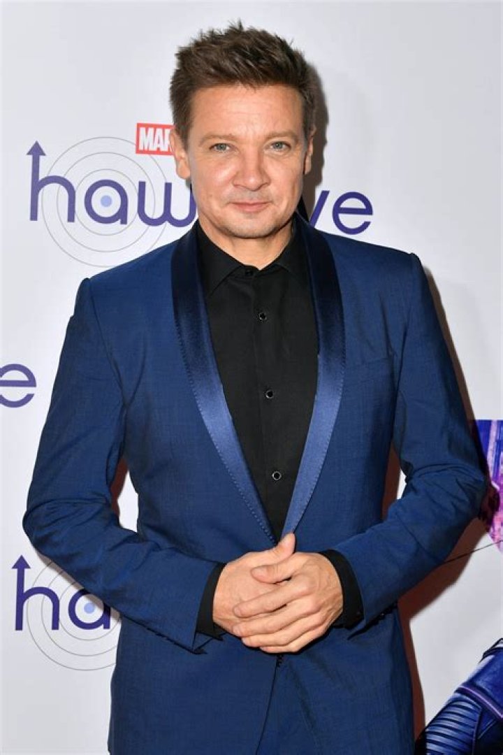 Does Jeremy Renner Have a Girlfriend? See the Marvel Actor’s Dating History