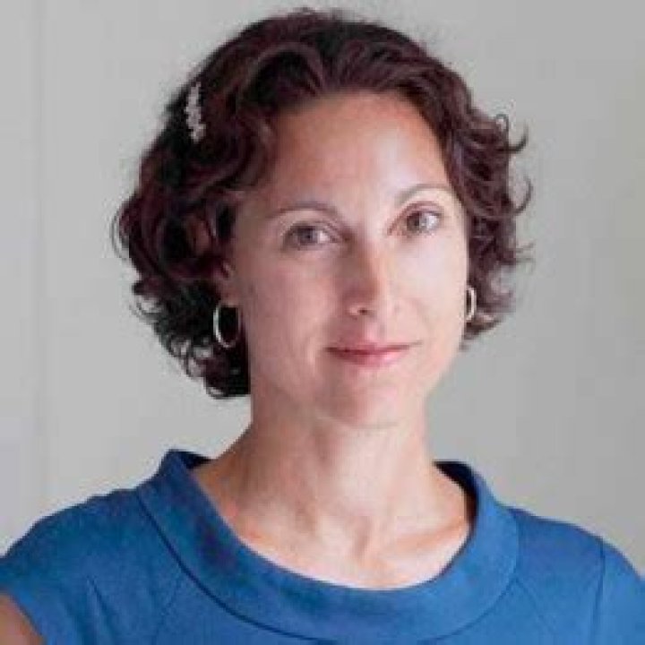 Emily Bazelon Biography, Age, Height, Husband, Net Worth, Family