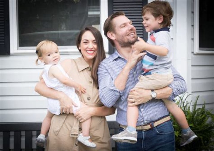 Eric Swalwell Biography, Age, Height, Wife, Net Worth, Family