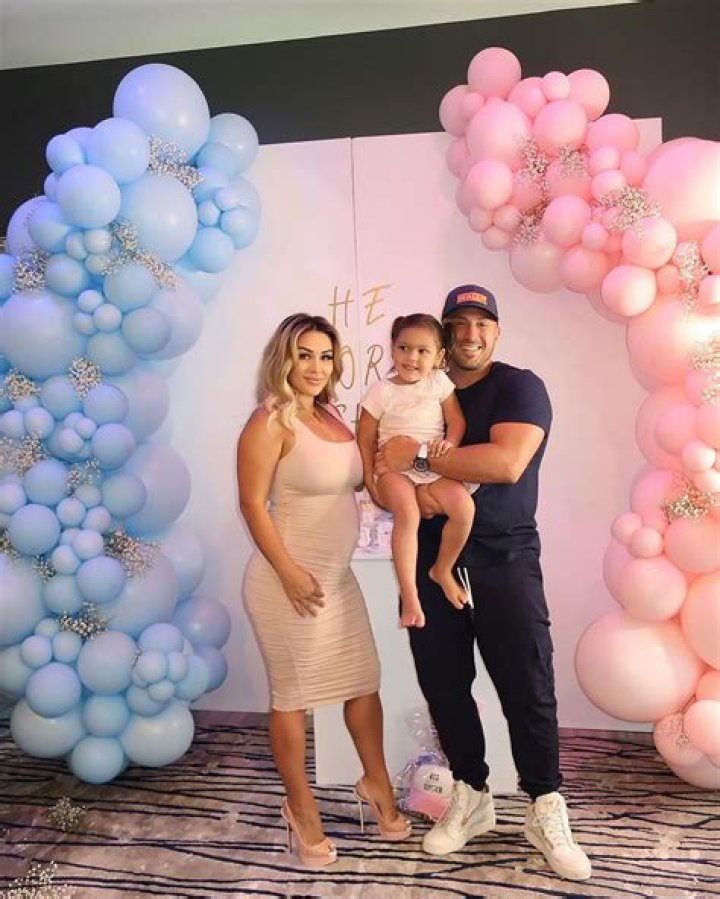Go Inside ‘Jersey Shore’ Star Ronnie Ortiz-Magro and Jen Harley’s Baby Shower!