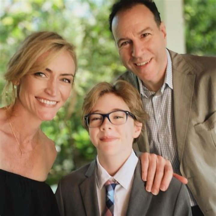 Heather Armstrong (Blogger) - Age, Birthday, Bio, Facts, Family, Net Worth, Height & More