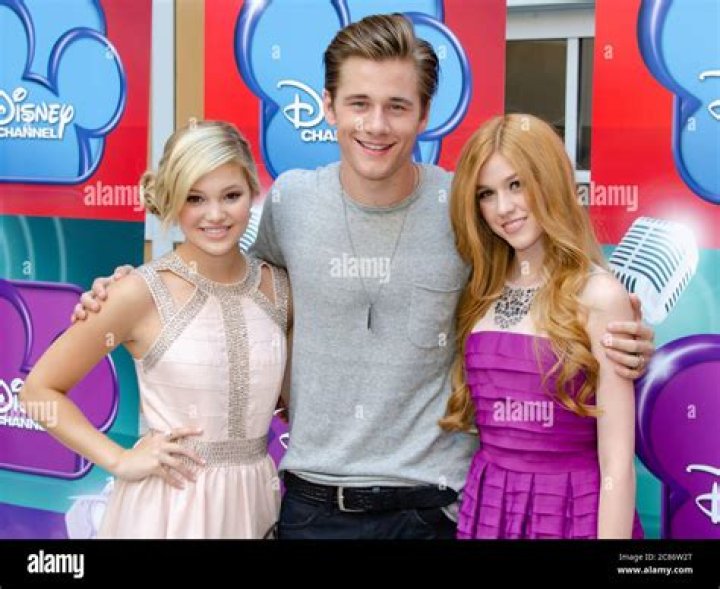 How long did Luke Benward and Olivia Holt date?