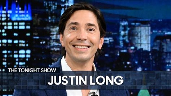 How rich is Justin Long?