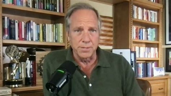 Is Mike Rowe the Maytag guy?