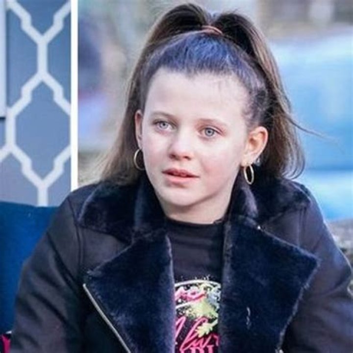 Jacob Lowe (Reality Star) - Age, Birthday, Bio, Facts, Family, Net Worth, Height & More