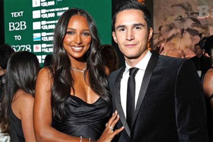 Jasmine Tookes Biography, Age, Height, Husband, Net Worth, Family