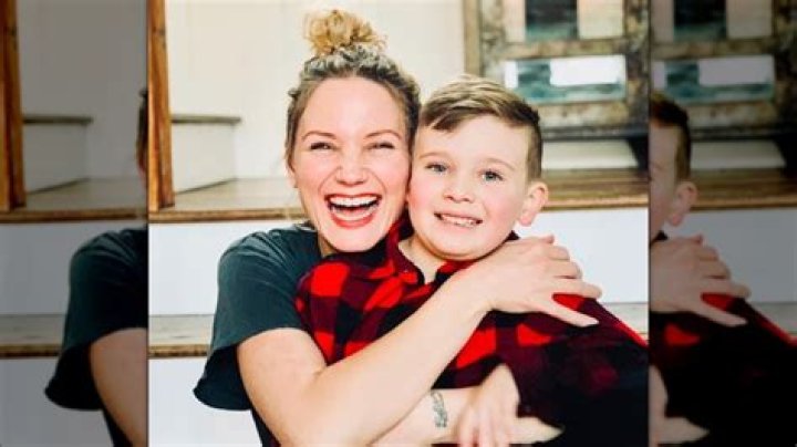 Jennifer Nettles Biography, Age, Height, Husband, Net Worth, Family