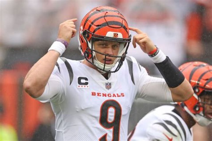 Joe Burrow Debuts New Short Hairdo