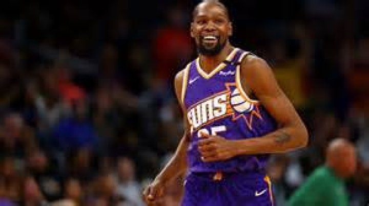 Kevin Durant Hilariously Claps Back At Fan Who Commented On His Legacy