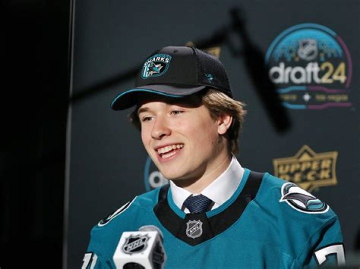 Kevin Stevens (Hockey Player) - Age, Birthday, Bio, Facts, Family, Net Worth, Height & More
