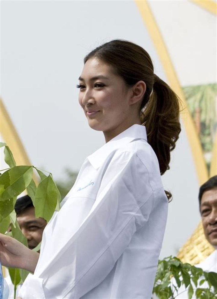 Khemanit Jamikorn Biography, Age, Height, Husband, Net Worth, Family