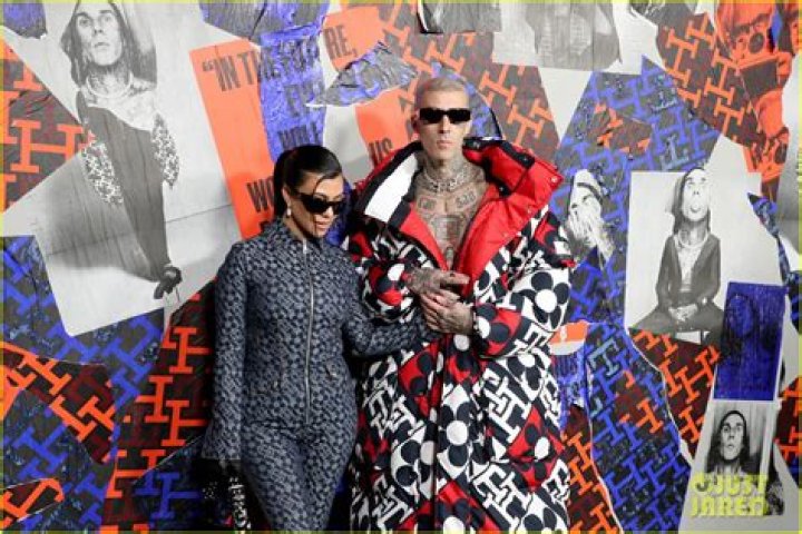 Kourtney Kardashian and Travis Barker Pack on PDA in 1st Couple Photos