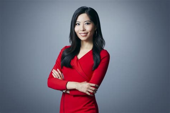Laila Harrak Biography, Age, DW, Net Worth, Salary, Husband, Conference & Panel Moderator