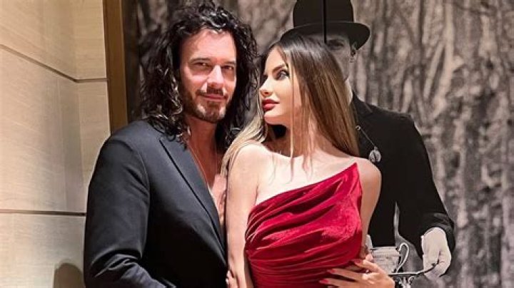 Mario Cimarro Biography, Age, Height, Wife, Net Worth, Family