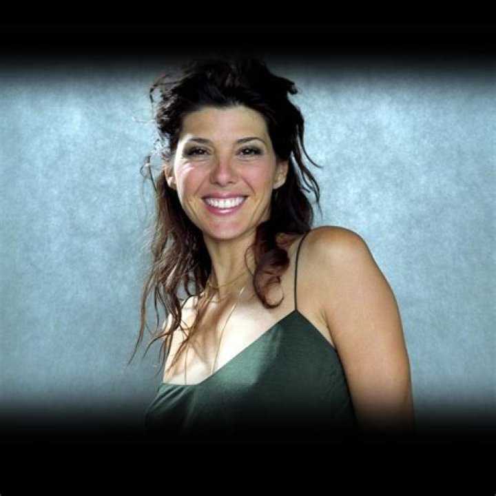 Marisa Tomei: dating, net worth, tattoos, smoking & body measurements