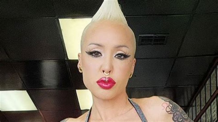 Masuimi Max Biography, Age, Height, Husband, Net Worth, Family