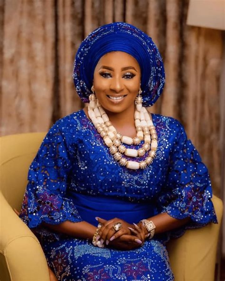MIDE MARTINS BIOGRAPHY,EDUCATION,CARRER,CONTROVERSIES AND NETWORTH.