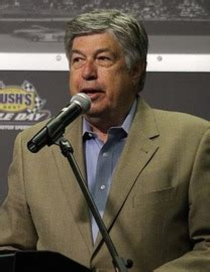 Mike Joy (Sportscaster) - Age, Birthday, Bio, Facts, Family, Net Worth, Height & More