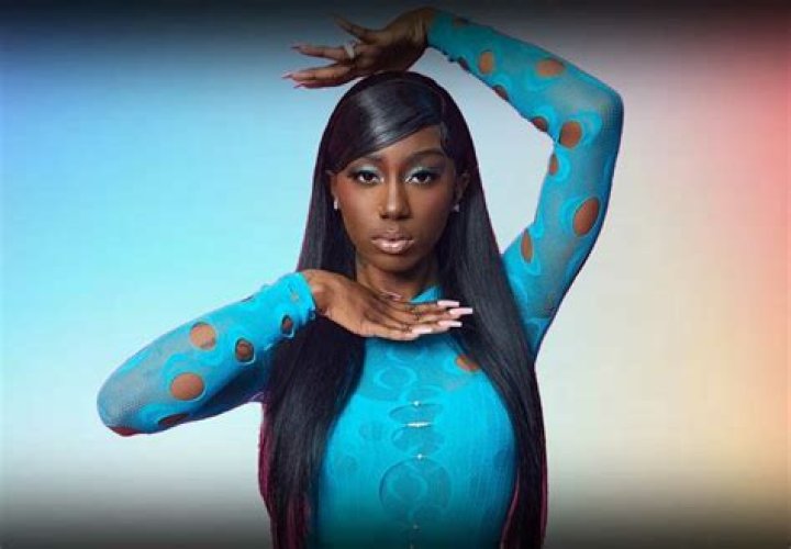 Milli (Rapper) - Age, Birthday, Bio, Facts, Family, Net Worth, Height & More