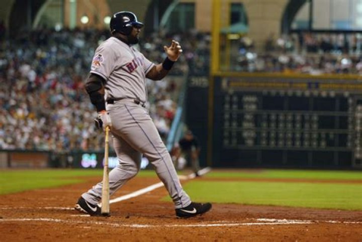 Mo Vaughn (Baseball Player) - Age, Birthday, Bio, Facts, Family, Net Worth, Height & More
