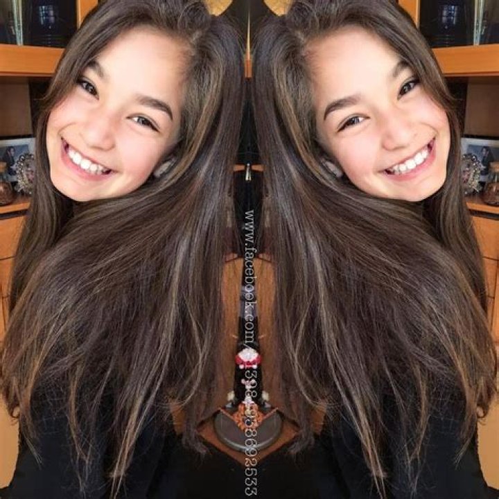 Natascha Aisawan (Instagram Star) - Age, Birthday, Bio, Facts, Family, Net Worth, Height & More