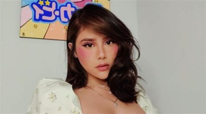 Neekolul Biography, Age, Height, Husband, Net Worth, Family