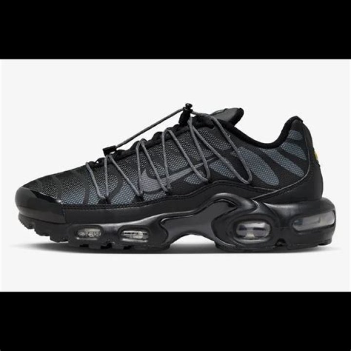 Nike Air Max Plus Utility “Black Reflective” Officially Unveiled