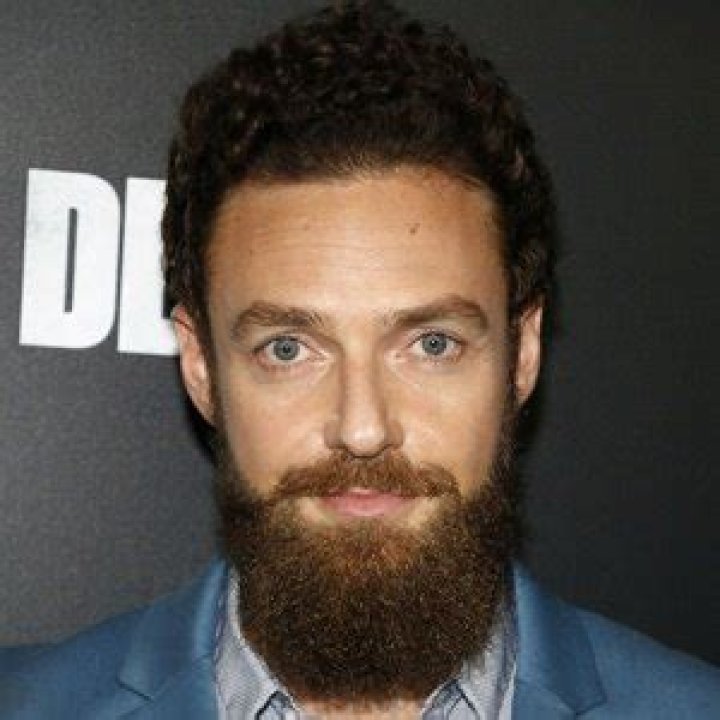 Ross Marquand (TV Actor) - Age, Birthday, Bio, Facts, Family, Net Worth, Height & More