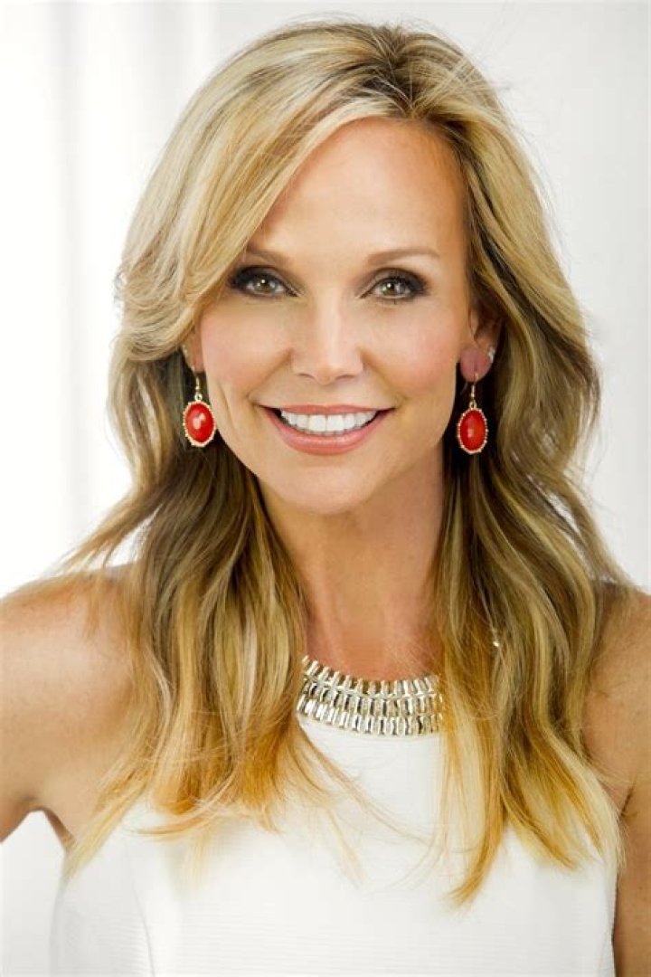 Sandra Dee Robinson Biography, Age, Height, Husband, Net Worth, Family