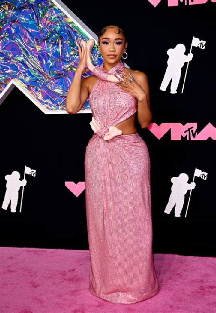 Saweetie Roasted For Bone Dress And Teleprompter Mishap