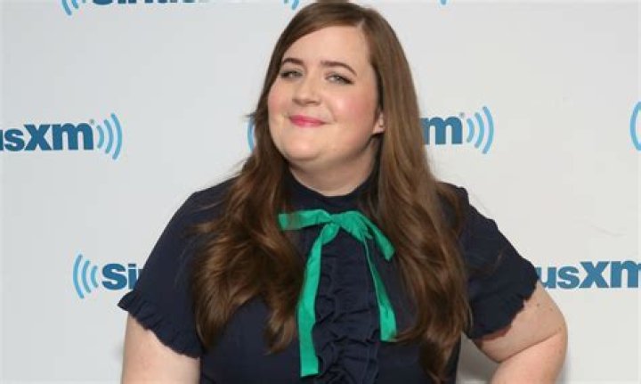 ‘SNL Star Aidy Bryant — “My Dream Is to Play Newman From ‘Seinfeld'” (EXCLUSIVE)