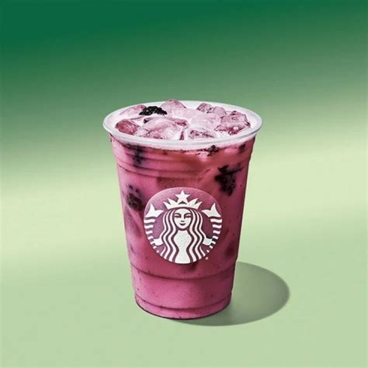 Starbucks Just Released a New Valentine’s Day Drink, and We’re in ~Love~