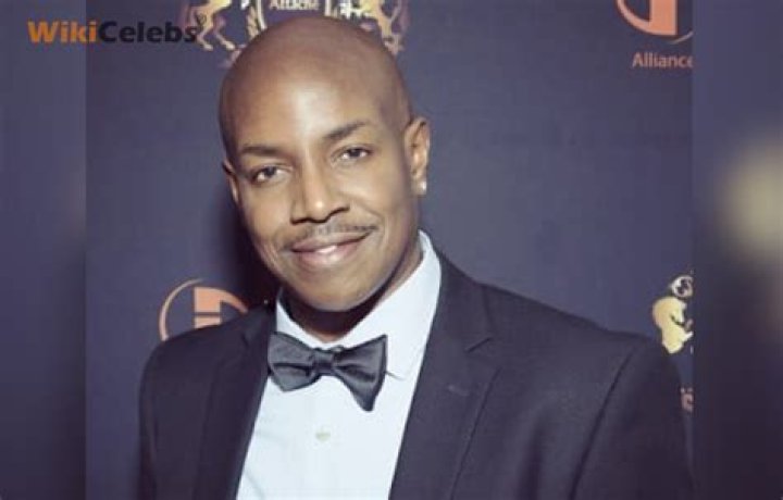Stephen Hilton (Composer) - Age, Birthday, Bio, Facts, Family, Net Worth, Height & More