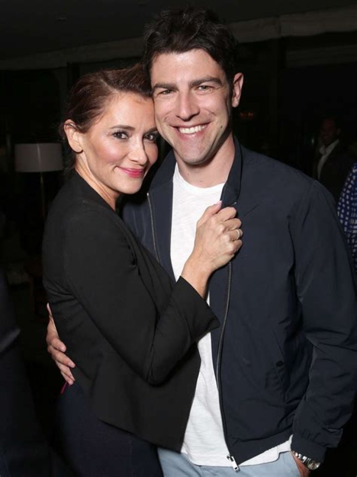 Tess Sanchez – Bio, Age and Celeb Facts About Max Greenfield’s Wife