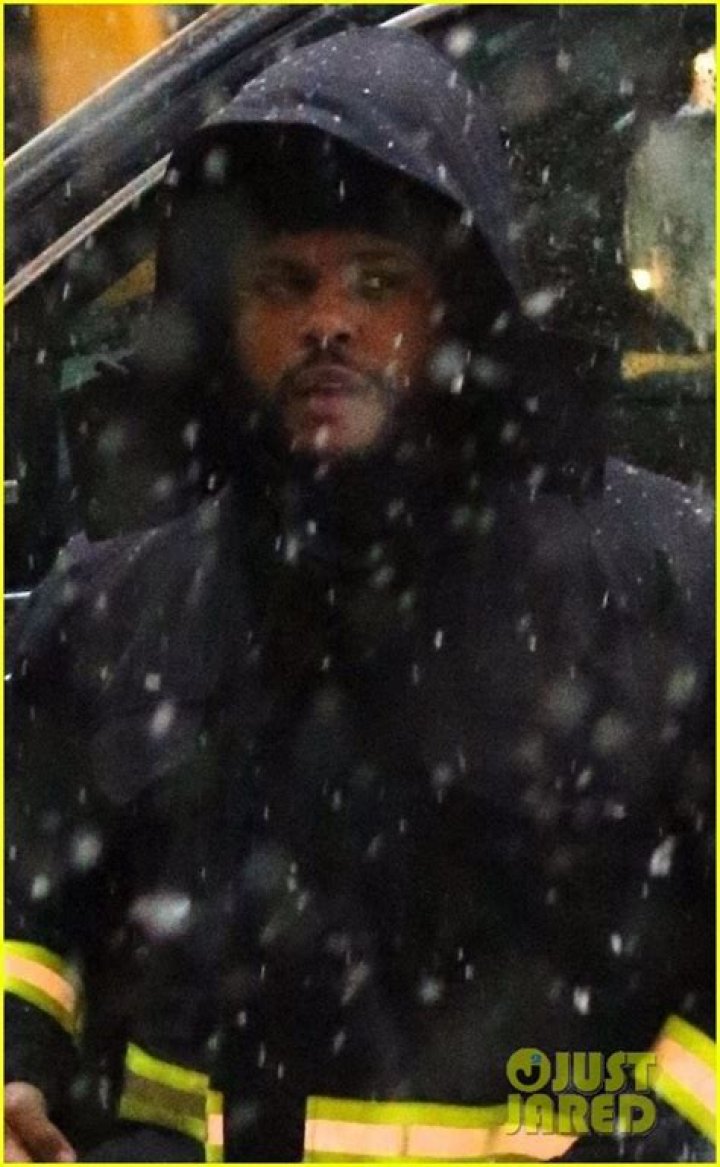 The Weeknd Braves A Serious Rainstorm While Performing In Mexico