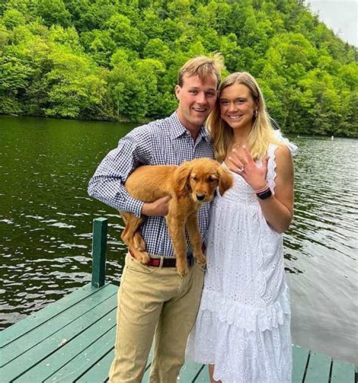 Tucker Carlson Biography, Age, Height, Wife, Net Worth, Family