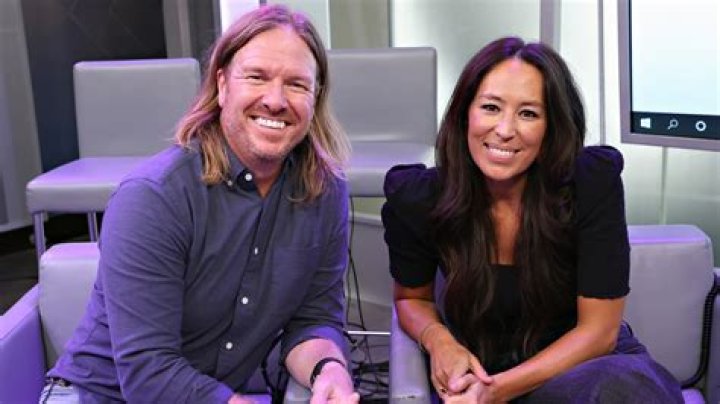 While Joanna Gaines’ Tummy Has Been Growing, Chip’s Has Been Shrinking! See His Weight Loss