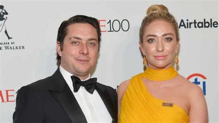 Whitney Wolfe Herd Bio-Wiki, Age, Husband, Net Worth, Education, Married