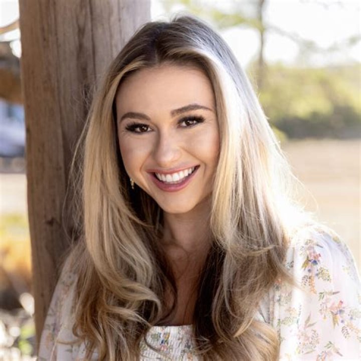 Who Is Rachel Farmer Wants A Wife? Meet Her On Instagram