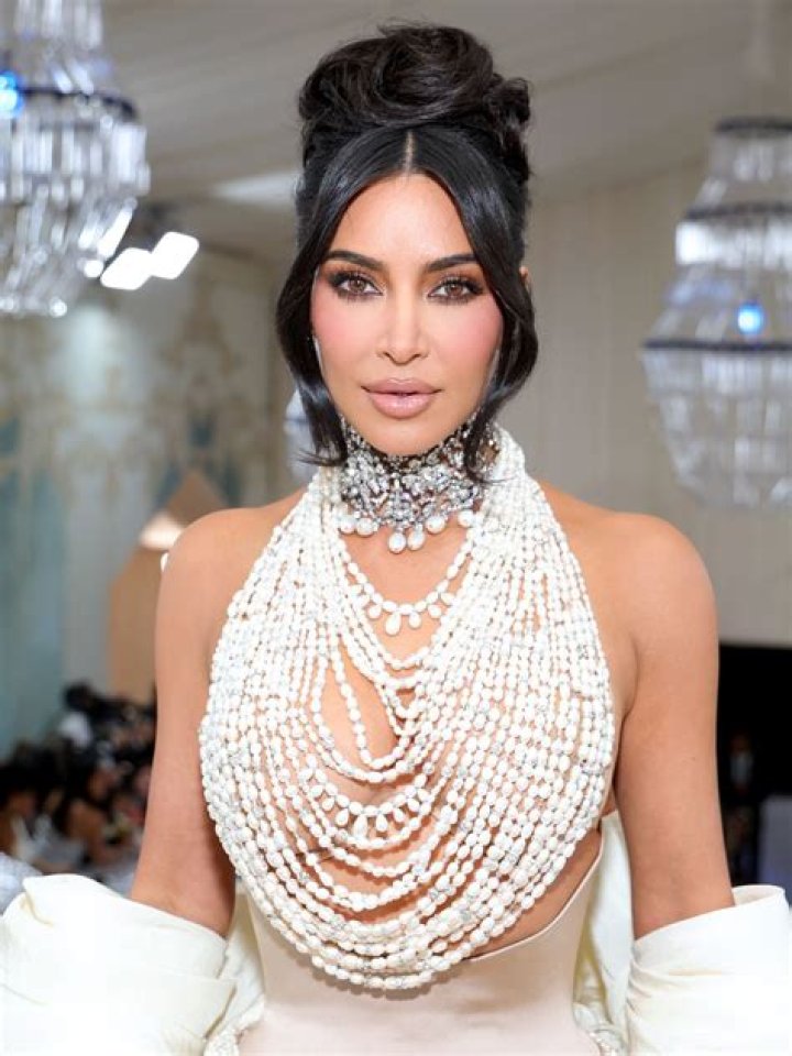 WhoopsieKim Kardashian Accidentally Flashes Her Spanx on the Red Carpet!