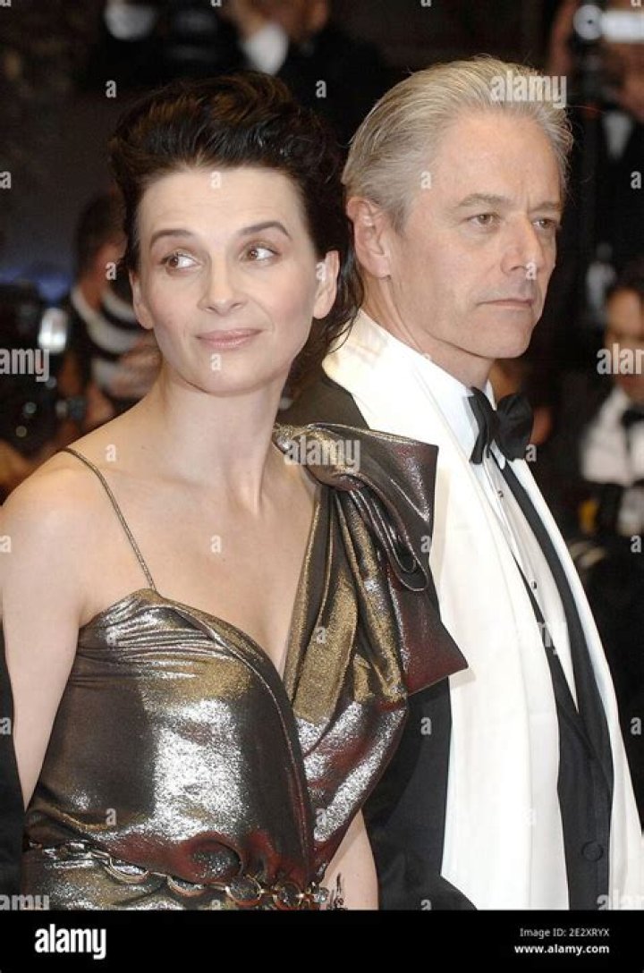 William Shimell Biography, Age, Height, Wife, Net Worth, Family