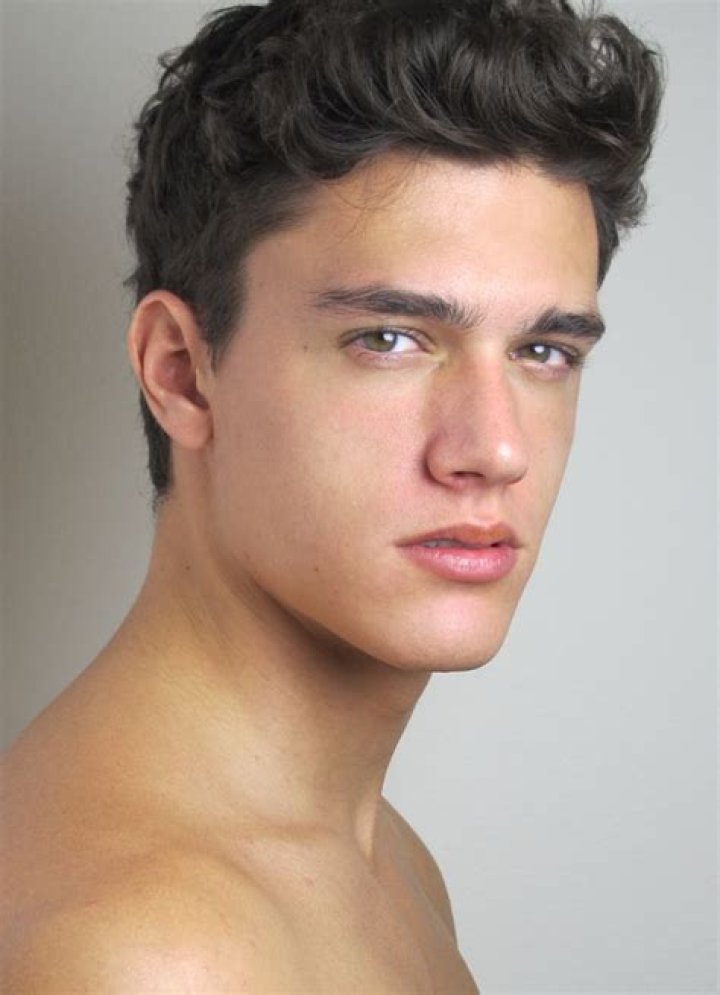 Xavier Serrano (Model) - Age, Birthday, Bio, Facts, Family, Net Worth, Height & More